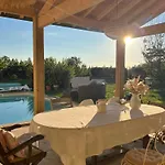 La D Amis Kır Evi *